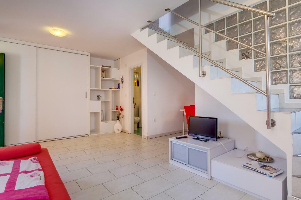 Apartman Natasa Mali Lošinj Buitenkant foto